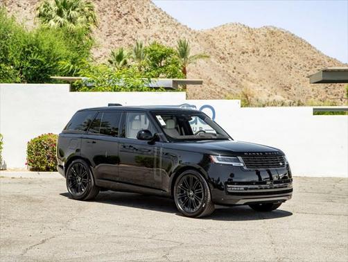 2025 Land Rover Range Rover P530 SE
