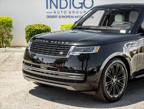 2025 Land Rover Range Rover P530 SE