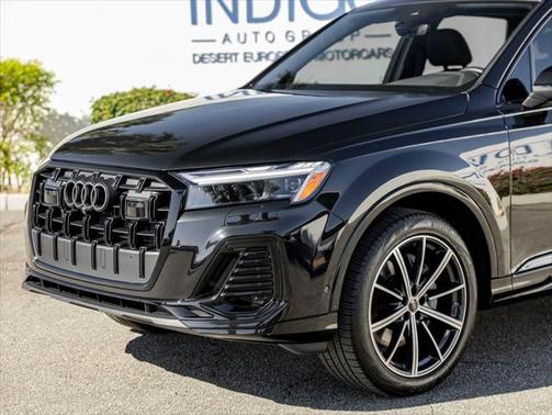 2025 Audi Q7 45 Premium Plus