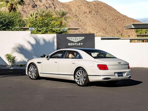 2026 Bentley Flying Spur 