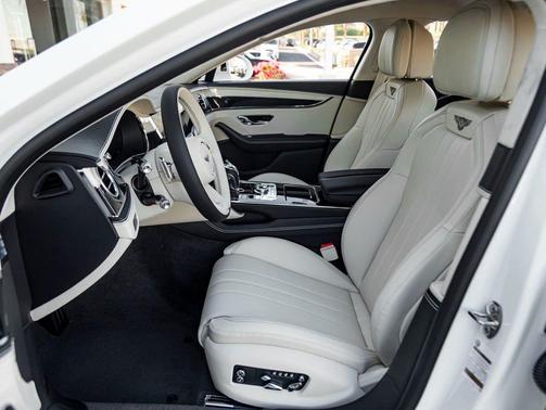 2026 Bentley Flying Spur 