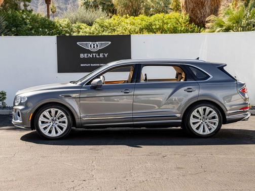 2023 Bentley Bentayga Azure V8