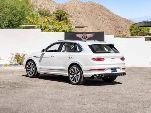 2025 Bentley Bentayga Azure