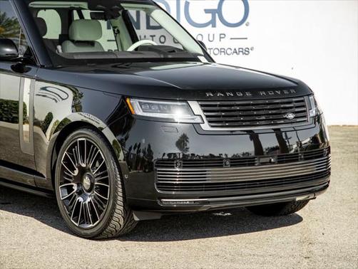 2024 Land Rover Range Rover P615 SV