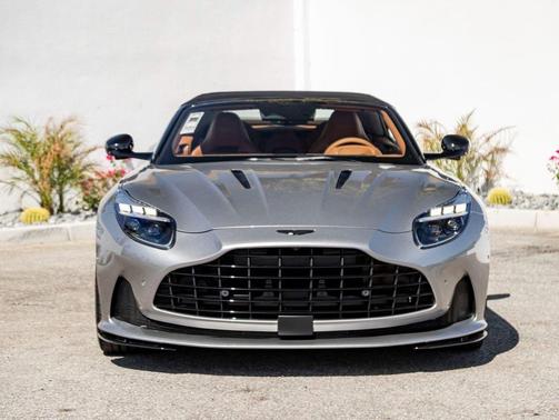 2025 Aston Martin DB12 Volante
