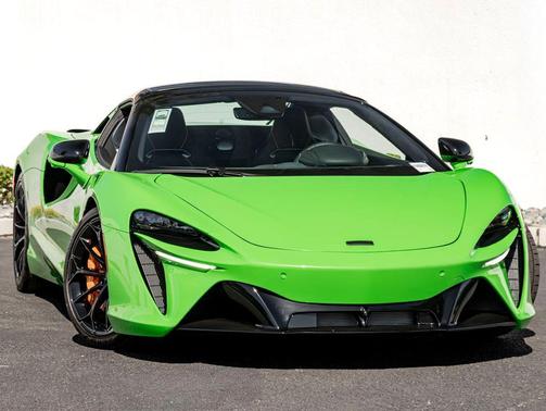 Mantis Green 2026 McLaren Artura Spider