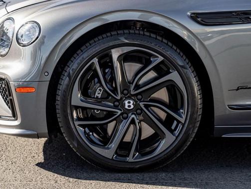 2025 Bentley Flying Spur Speed