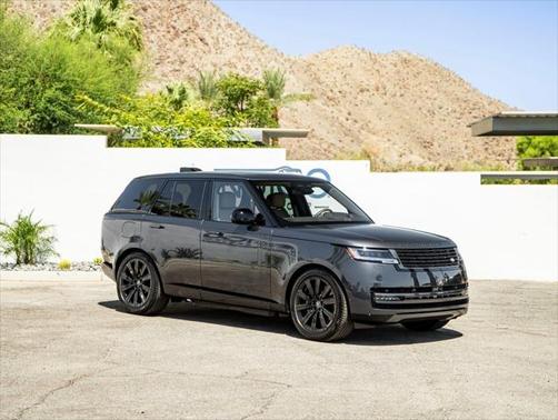 2025 Land Rover Range Rover P550e SE