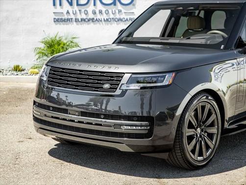 2025 Land Rover Range Rover P550e SE