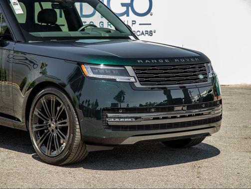 2025 Land Rover Range Rover P530 SE