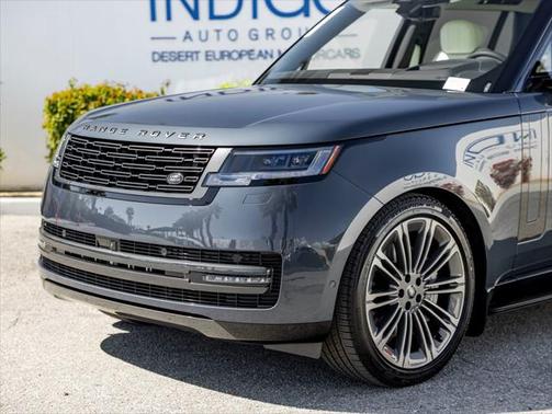 2025 Land Rover Range Rover P530 SE 7 Seat