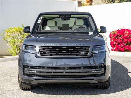 2025 Land Rover Range Rover P530 SE 7 Seat
