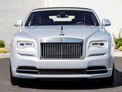 Silver 2016 Rolls-Royce Dawn
