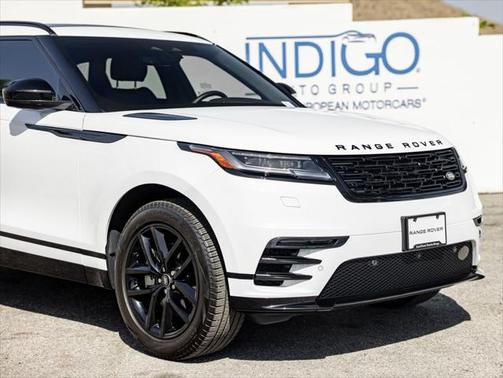 2025 Land Rover Range Rover Velar P250 SE R-Dynamic
