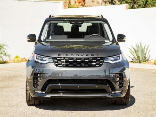 2025 Land Rover Discovery P360 Dynamic SE