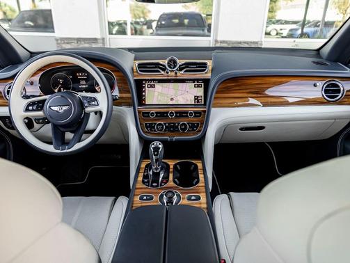 2023 Bentley Bentayga