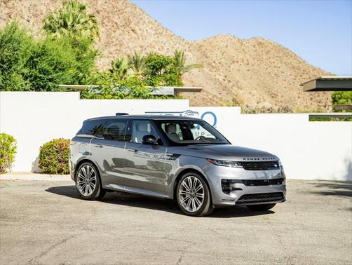 2025 Land Rover Range Rover Sport SE