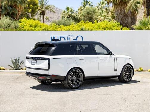 2025 Land Rover Range Rover P530 SE