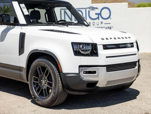 2025 Land Rover Defender 110 P400 S