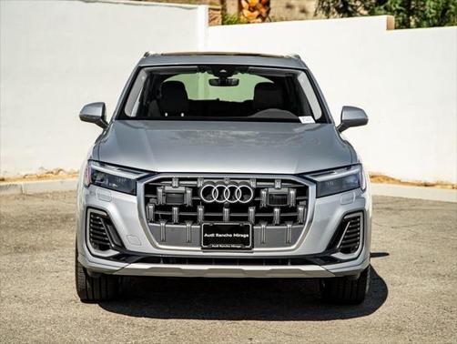 2025 Audi Q7 45 Premium