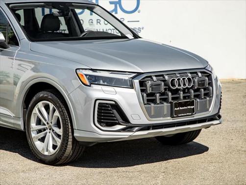 2025 Audi Q7 45 Premium