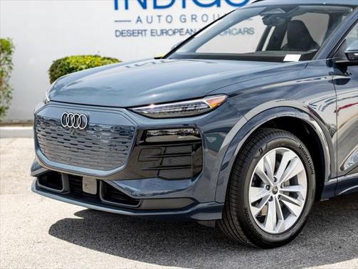 2025 Audi Q6 e-tron Premium Plus