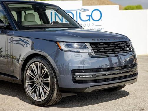 2025 Land Rover Range Rover P400 SE