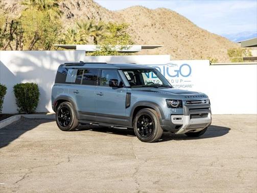 2025 Land Rover Defender 110 P300
