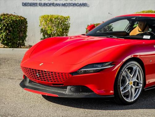 2023 Ferrari Roma Base