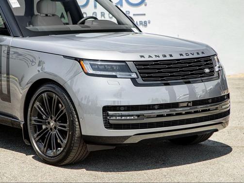 2025 Land Rover Range Rover P530 SE