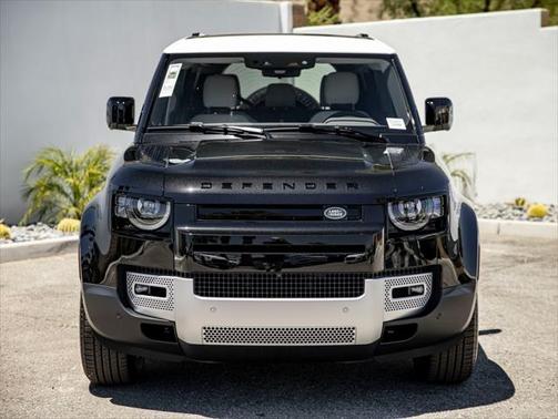 2025 Land Rover Defender 110 P400 S