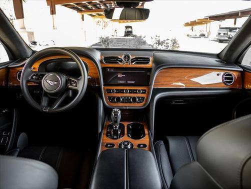 2022 Bentley Bentayga V8