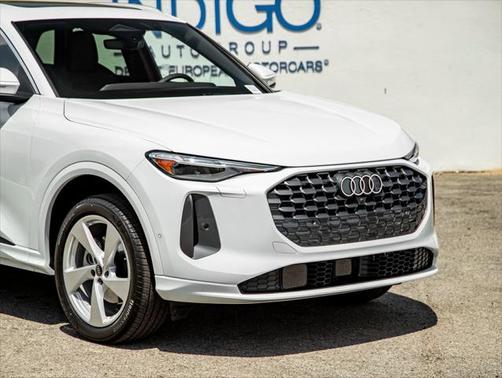 2025 Audi Q5 Premium Plus