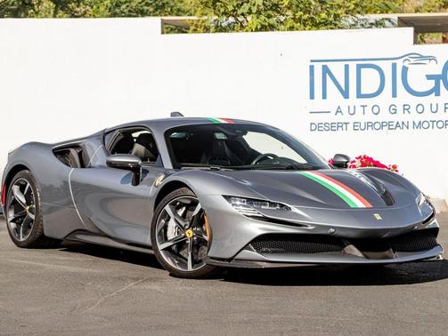 2023 Ferrari SF90 Stradale Base