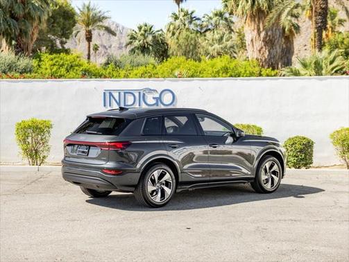 2025 Audi Q6 e-tron Premium Plus quattro