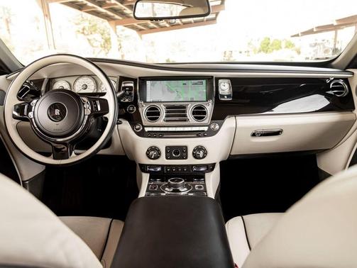 2017 Rolls-Royce Dawn 