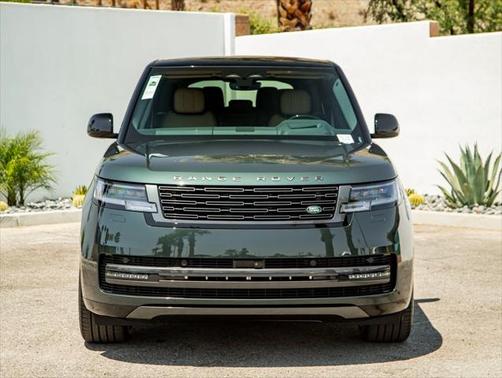 2025 Land Rover Range Rover P400 SE 7 Seat
