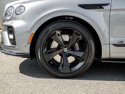 2022 Bentley Bentayga V8