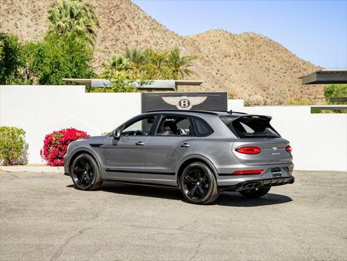 2022 Bentley Bentayga V8