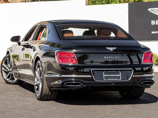 Beluga 2026 Bentley Flying Spur Speed