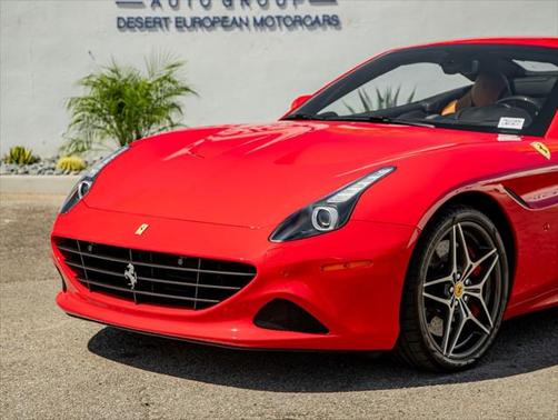 2017 Ferrari California T