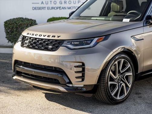2025 Land Rover Discovery P360 Dynamic SE