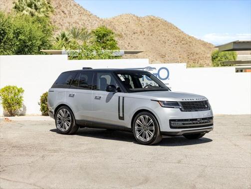 2025 Land Rover Range Rover P400 SE