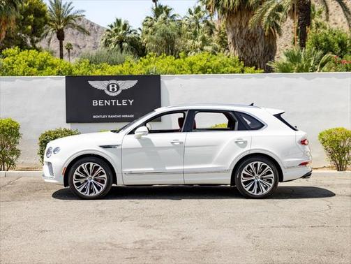 2022 Bentley Bentayga V8