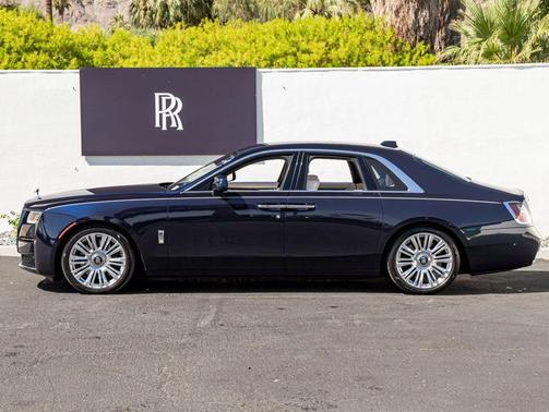 Midnight Sapphire 2022 Rolls-Royce Ghost