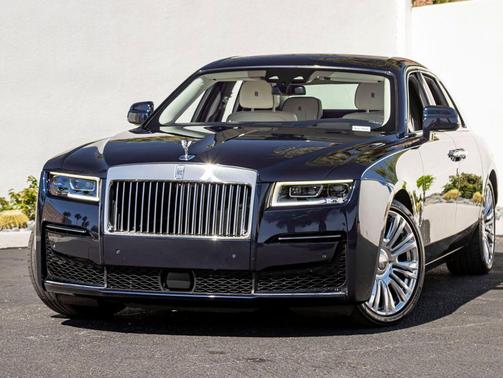 Midnight Sapphire 2022 Rolls-Royce Ghost