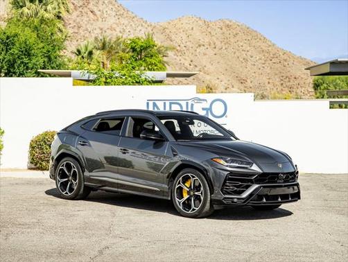 2020 Lamborghini Urus Base