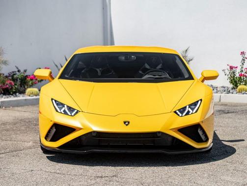 2021 Lamborghini Huracan EVO Coupe