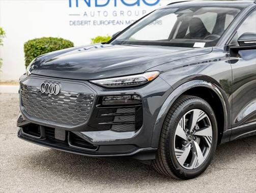 2025 Audi Q6 e-tron Premium Plus quattro