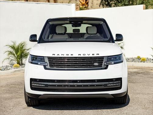 2023 Land Rover Range Rover P530 SE